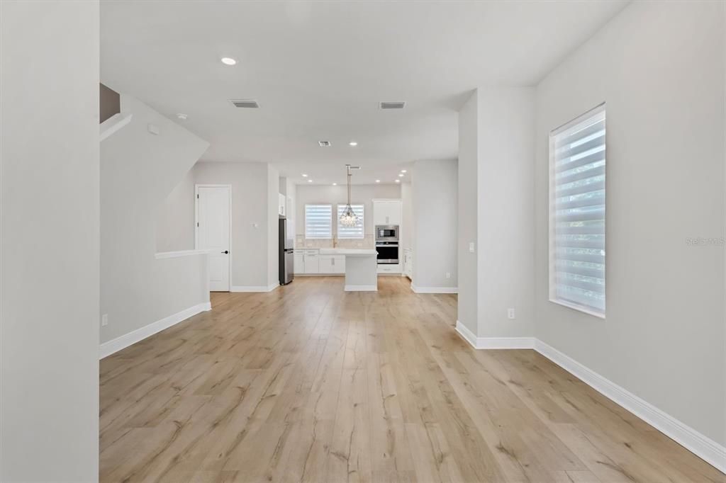 Active With Contract: $3,750 (3 beds, 3 baths, 2066 Square Feet)