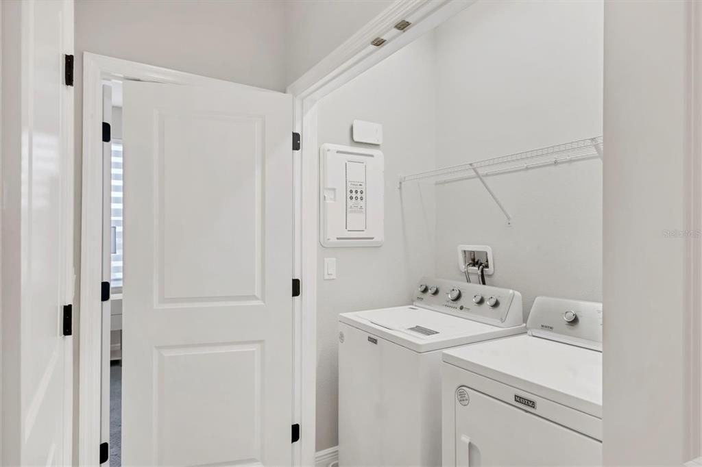 Active With Contract: $3,750 (3 beds, 3 baths, 2066 Square Feet)