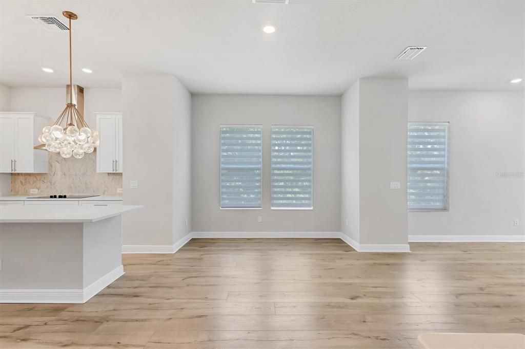 Active With Contract: $3,750 (3 beds, 3 baths, 2066 Square Feet)