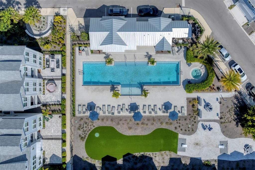 Active With Contract: $3,750 (3 beds, 3 baths, 2066 Square Feet)