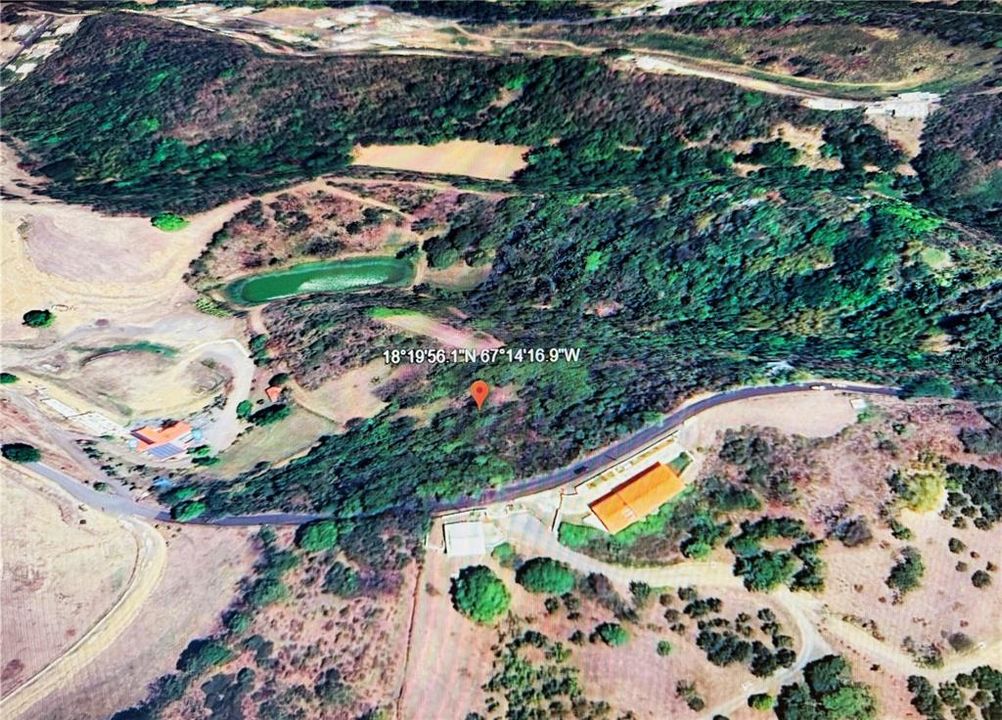 На продажу: $550,000 (2.88 acres)