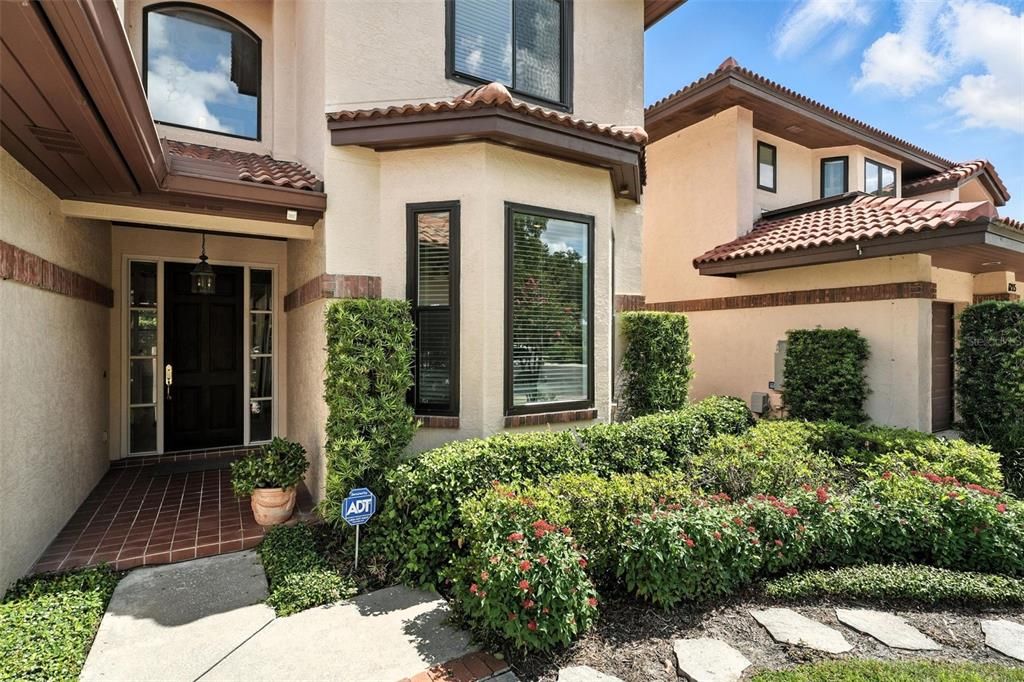 На продажу: $799,000 (3 спален, 2 ванн, 3110 Квадратных фут)