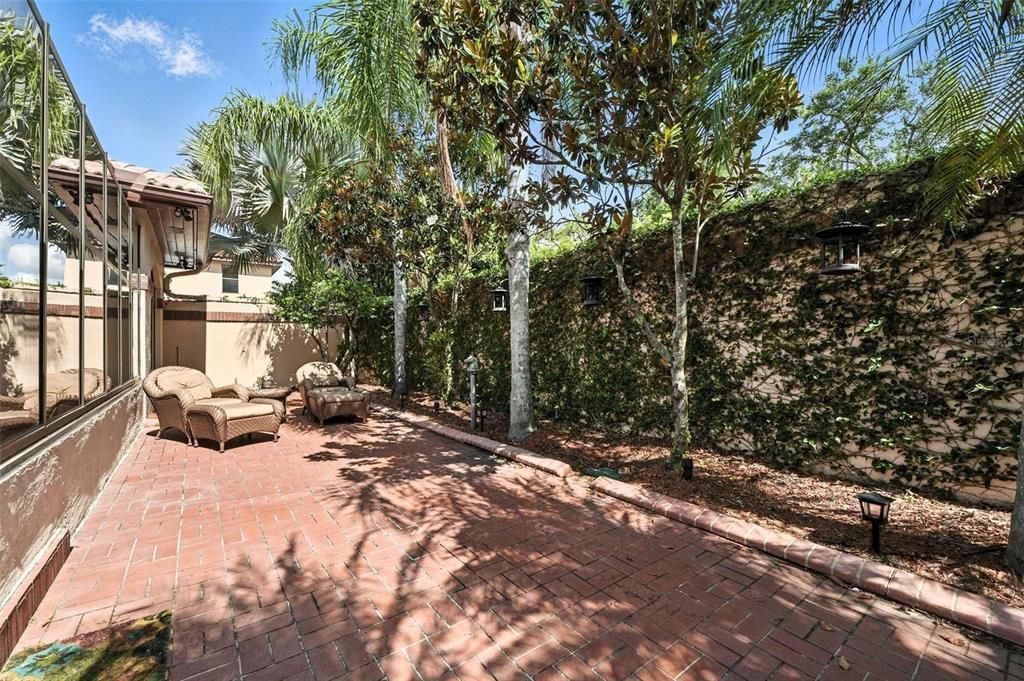 На продажу: $799,000 (3 спален, 2 ванн, 3110 Квадратных фут)