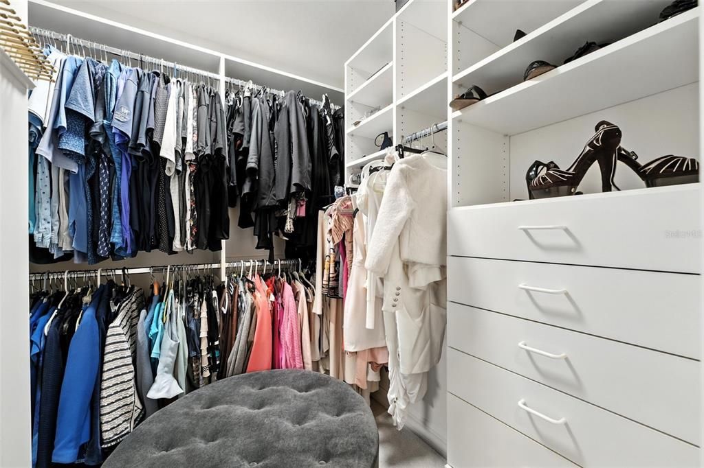 На продажу: $799,000 (3 спален, 2 ванн, 3110 Квадратных фут)