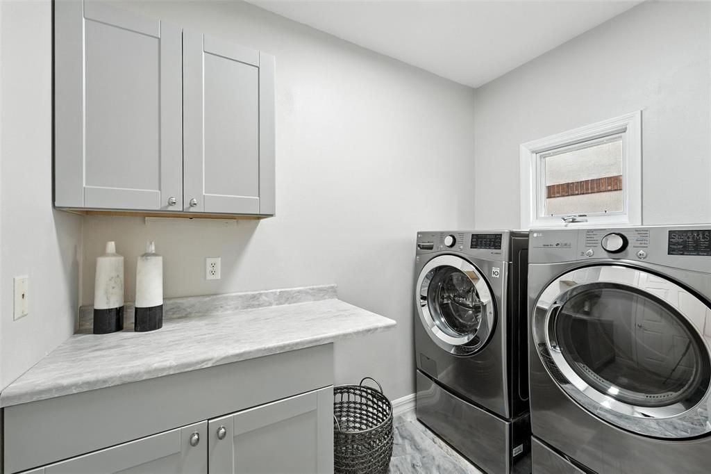 На продажу: $799,000 (3 спален, 2 ванн, 3110 Квадратных фут)