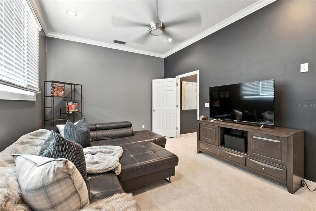 На продажу: $799,000 (3 спален, 2 ванн, 3110 Квадратных фут)