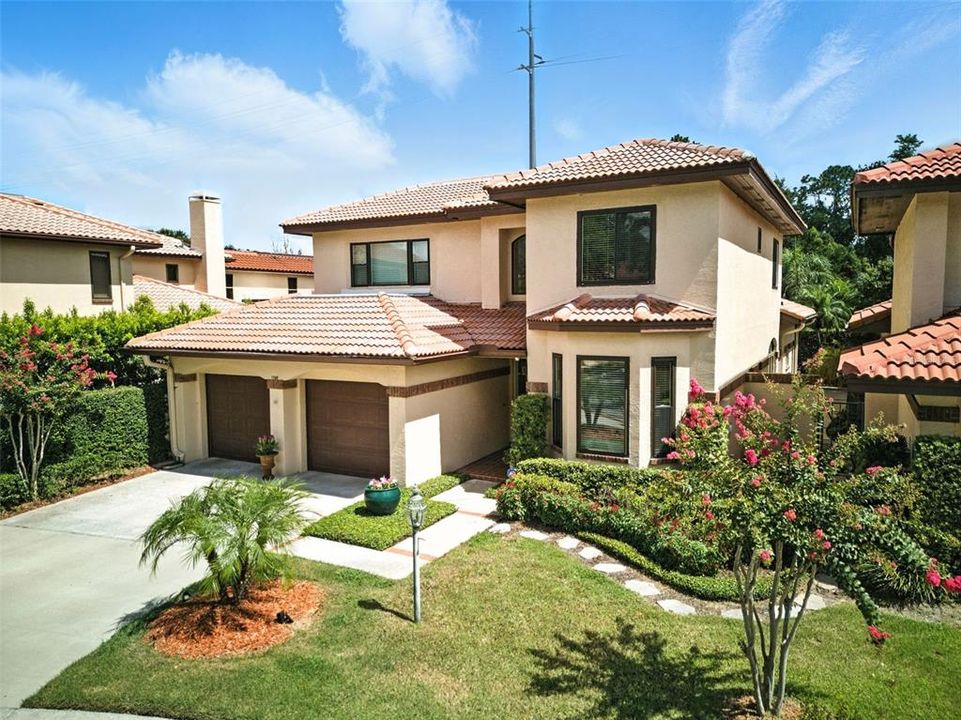 На продажу: $799,000 (3 спален, 2 ванн, 3110 Квадратных фут)