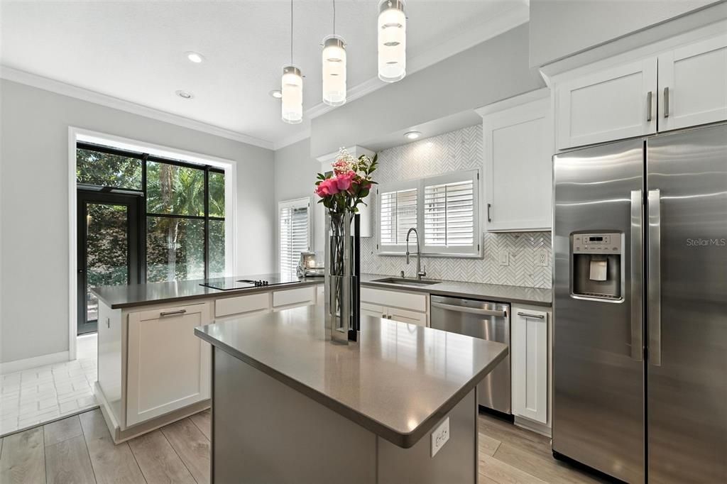 На продажу: $799,000 (3 спален, 2 ванн, 3110 Квадратных фут)