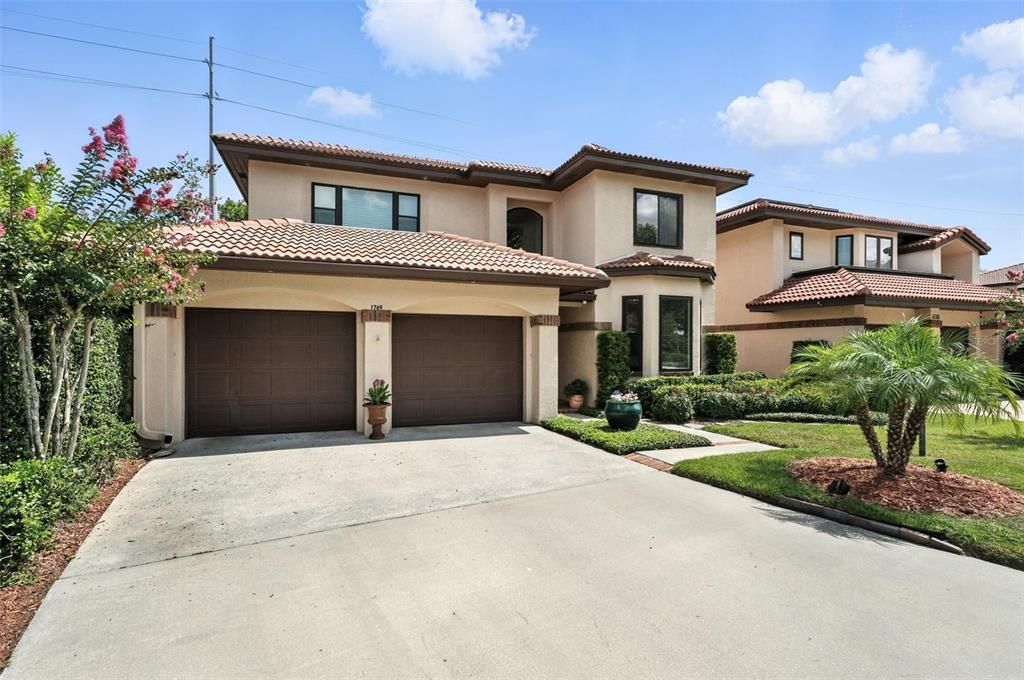 На продажу: $799,000 (3 спален, 2 ванн, 3110 Квадратных фут)