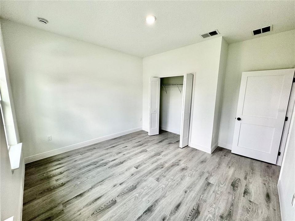 For Sale: $339,000 (4 beds, 2 baths, 1888 Square Feet)