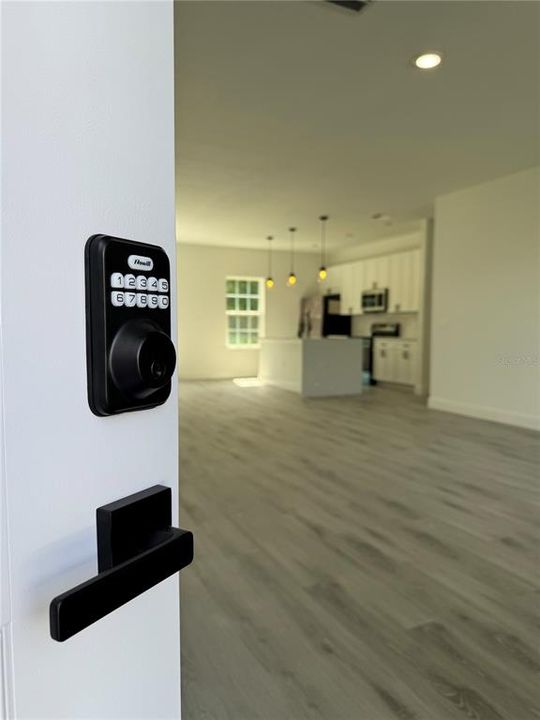 For Sale: $339,000 (4 beds, 2 baths, 1888 Square Feet)