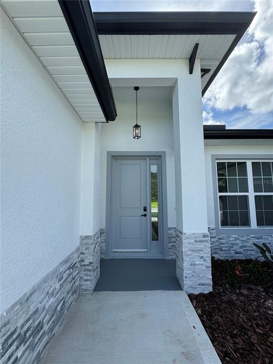 For Sale: $339,000 (4 beds, 2 baths, 1888 Square Feet)