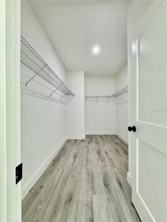 For Sale: $339,000 (4 beds, 2 baths, 1888 Square Feet)