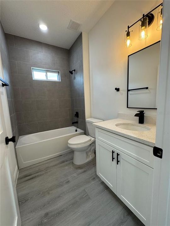 For Sale: $339,000 (4 beds, 2 baths, 1888 Square Feet)