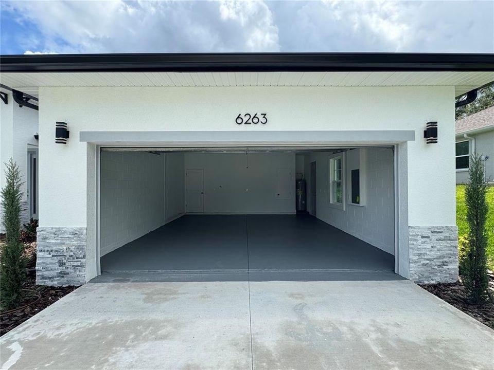 For Sale: $339,000 (4 beds, 2 baths, 1888 Square Feet)