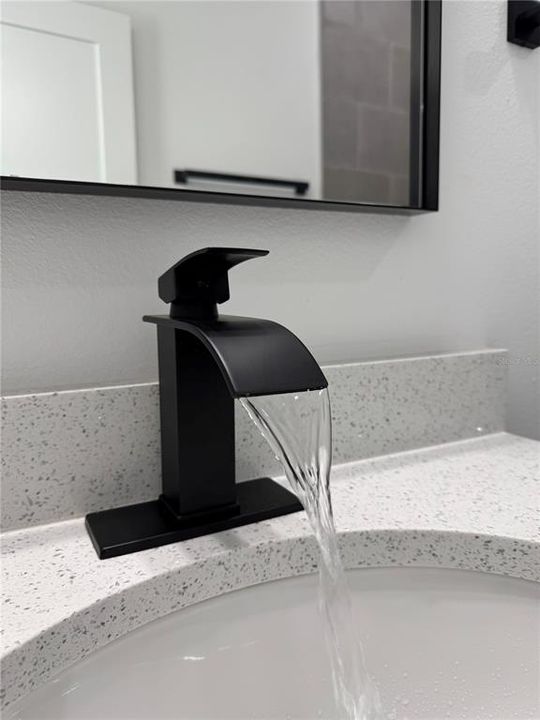 For Sale: $339,000 (4 beds, 2 baths, 1888 Square Feet)