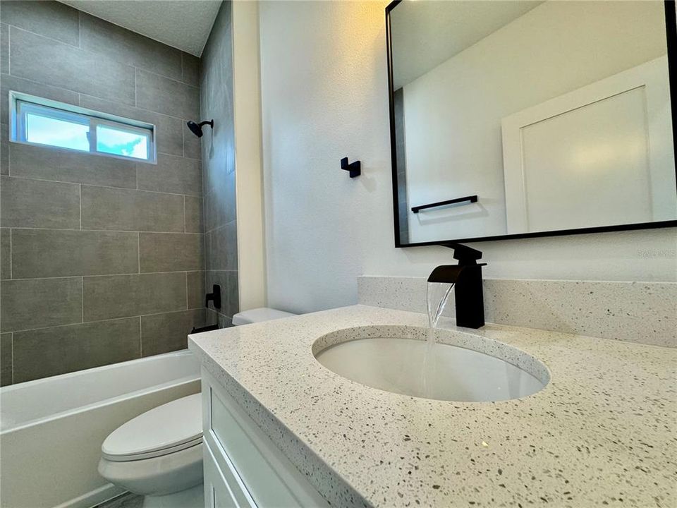 For Sale: $339,000 (4 beds, 2 baths, 1888 Square Feet)