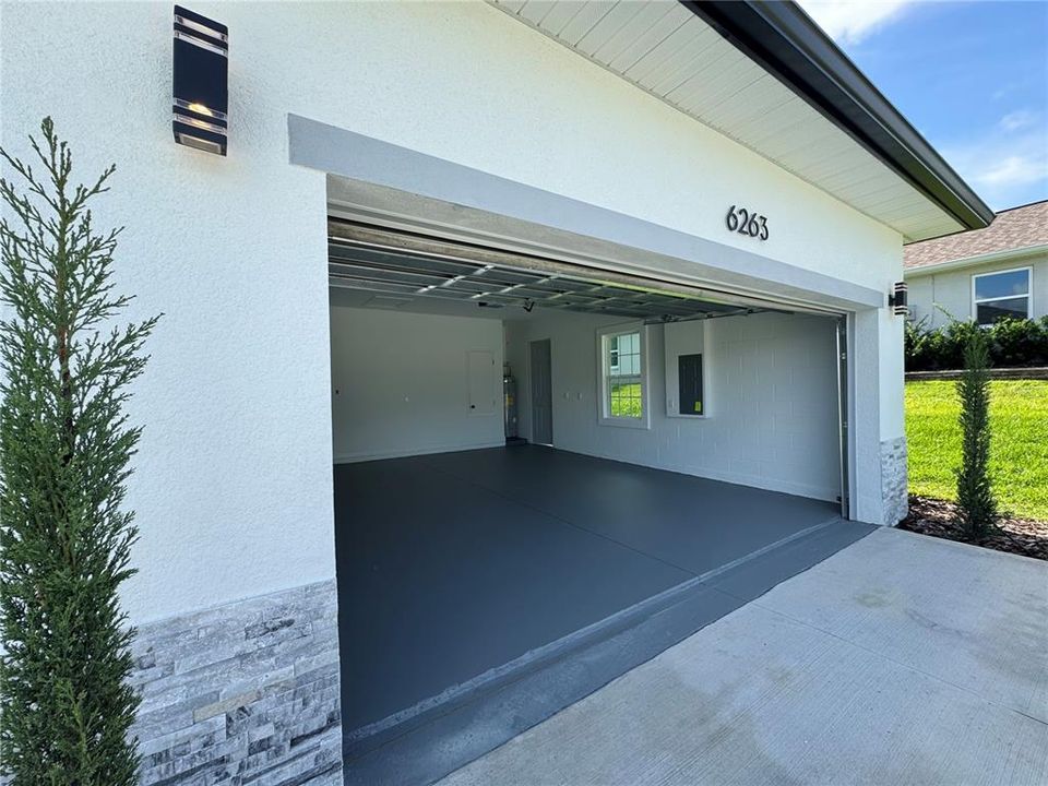 For Sale: $339,000 (4 beds, 2 baths, 1888 Square Feet)