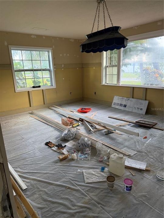 Active With Contract: $269,000 (2 beds, 2 baths, 1852 Square Feet)