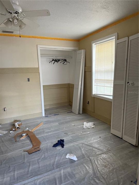 Active With Contract: $269,000 (2 beds, 2 baths, 1852 Square Feet)