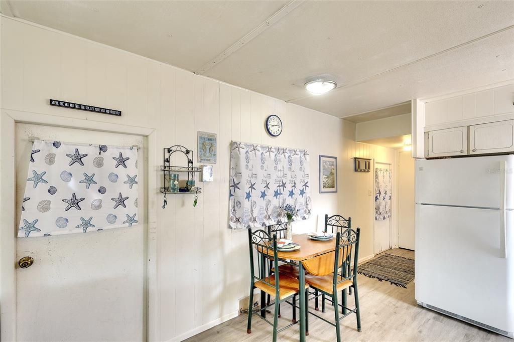 待售: $135,000 (2 贝兹, 1 浴室, 680 平方英尺)