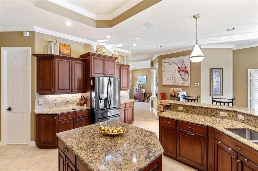 待售: $1,850,000 (3 贝兹, 2 浴室, 3487 平方英尺)