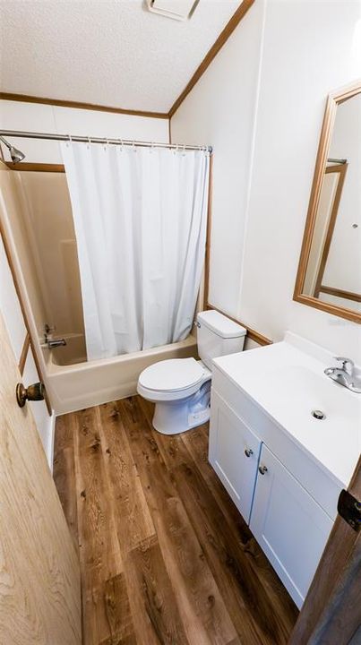 На продажу: $159,000 (2 спален, 2 ванн, 1092 Квадратных фут)