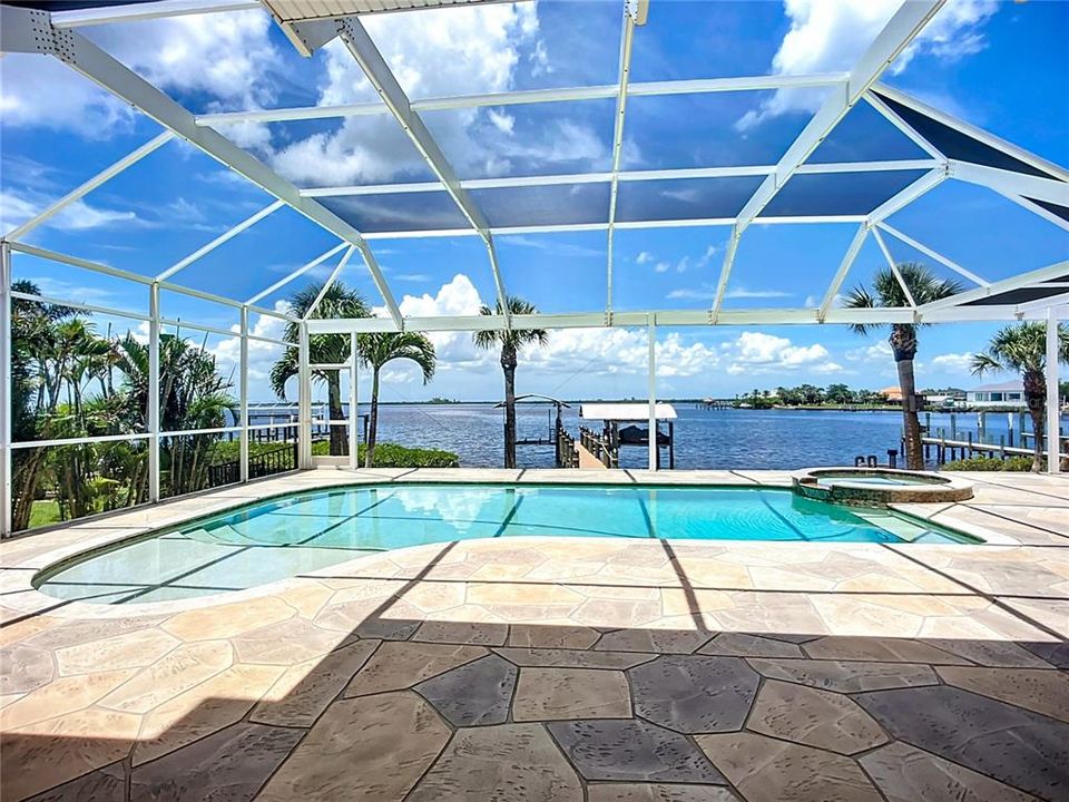 For Sale: $1,650,000 (3 beds, 2 baths, 3444 Square Feet)