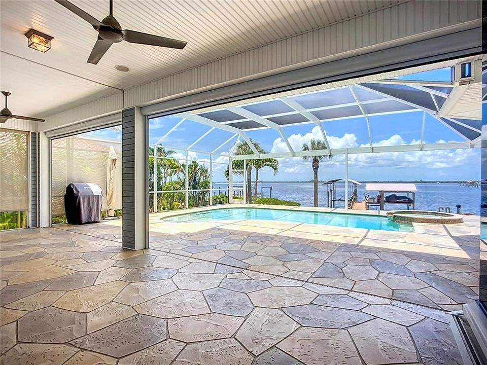 For Sale: $1,650,000 (3 beds, 2 baths, 3444 Square Feet)