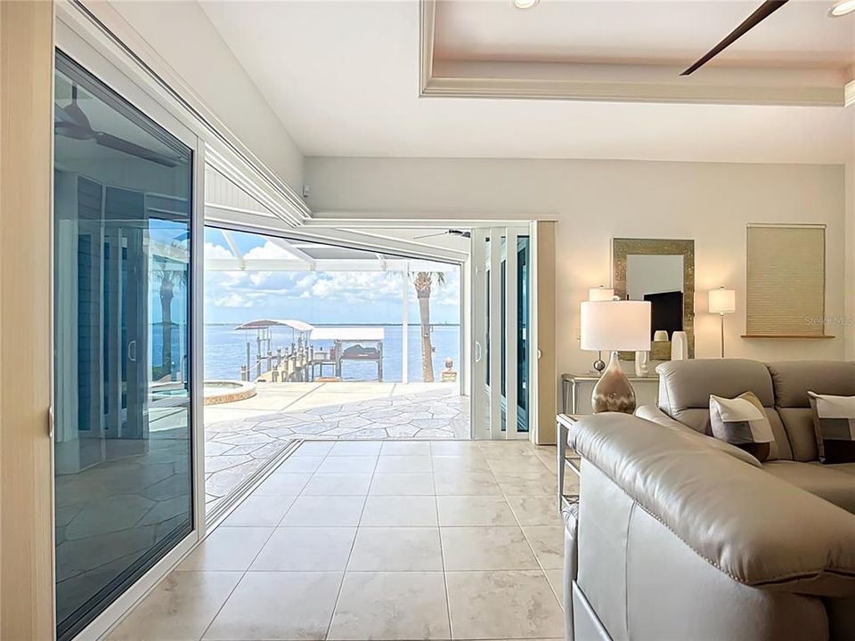 For Sale: $1,650,000 (3 beds, 2 baths, 3444 Square Feet)