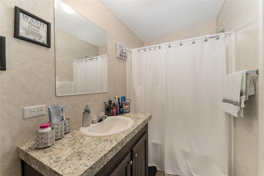 Active With Contract: $189,000 (2 beds, 2 baths, 1080 Square Feet)