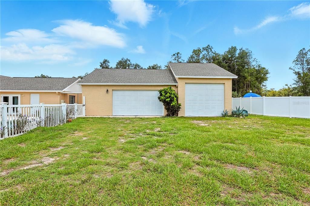 合同活跃: $639,111 (3 贝兹, 2 浴室, 2281 平方英尺)