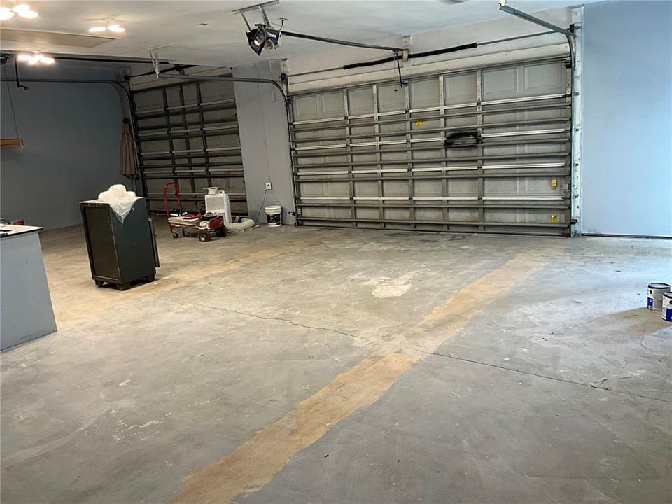 合同活跃: $639,111 (3 贝兹, 2 浴室, 2281 平方英尺)