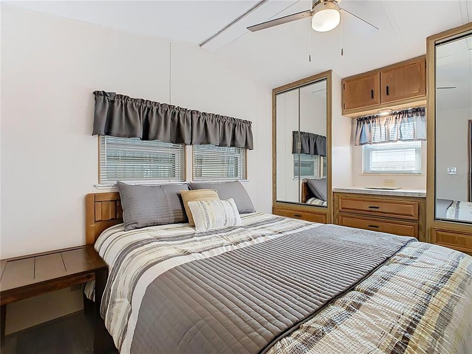 Activo con contrato: $128,900 (1 camas, 1 baños, 680 Pies cuadrados)