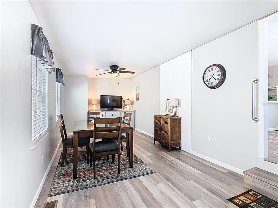 Activo con contrato: $128,900 (1 camas, 1 baños, 680 Pies cuadrados)