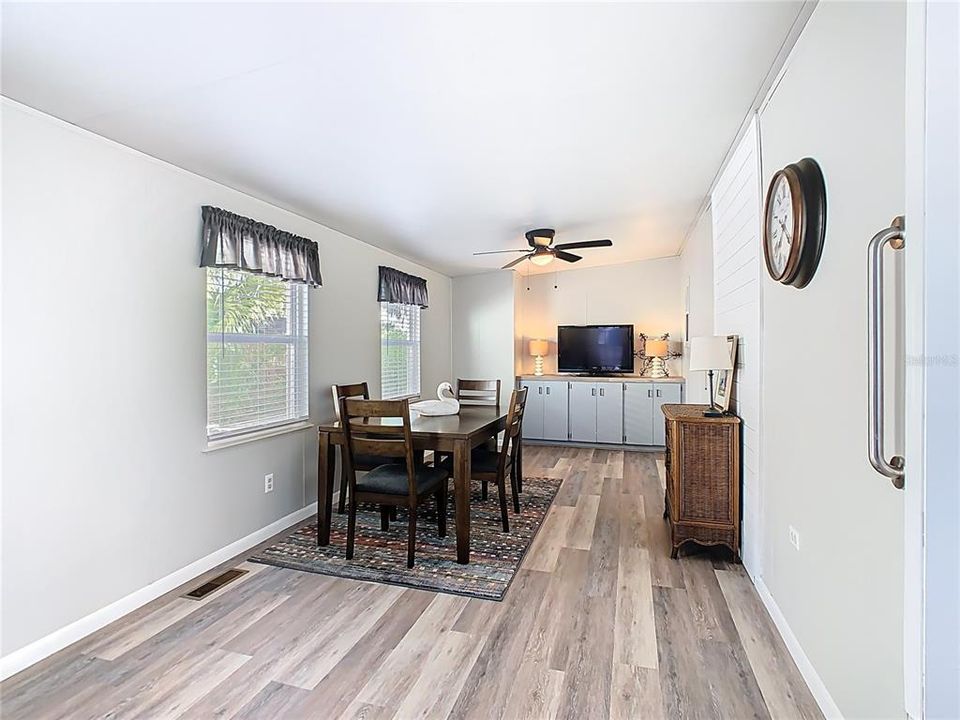 Activo con contrato: $128,900 (1 camas, 1 baños, 680 Pies cuadrados)