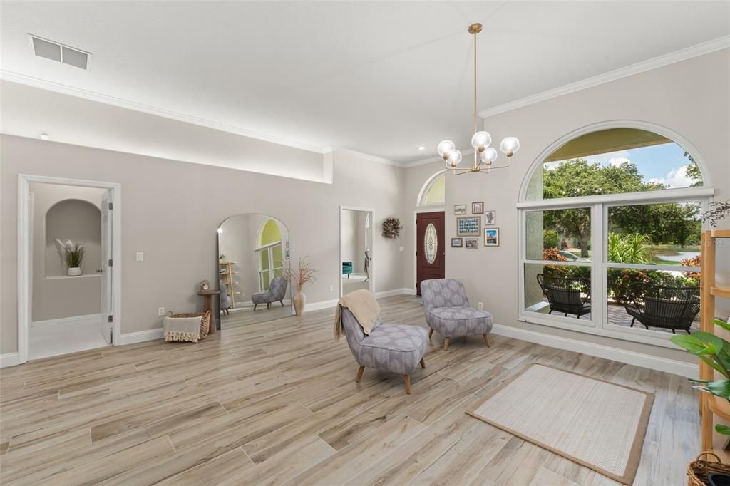 En Venta: $899,000 (5 camas, 3 baños, 3662 Pies cuadrados)