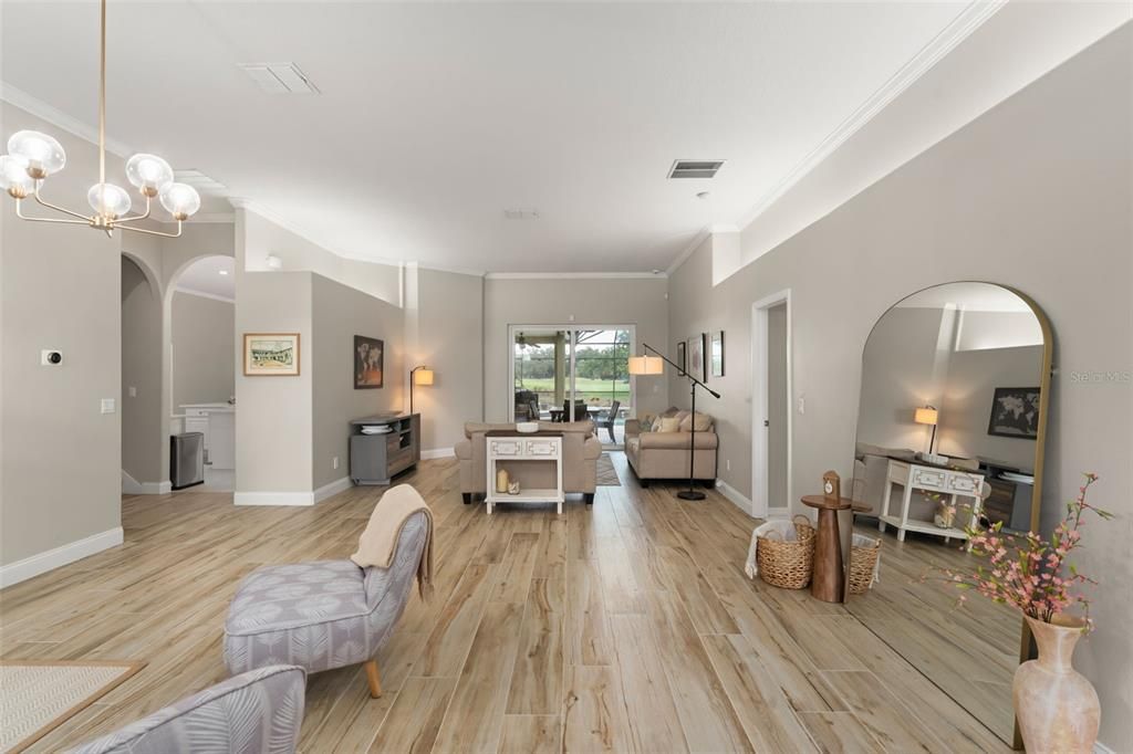 En Venta: $899,000 (5 camas, 3 baños, 3662 Pies cuadrados)