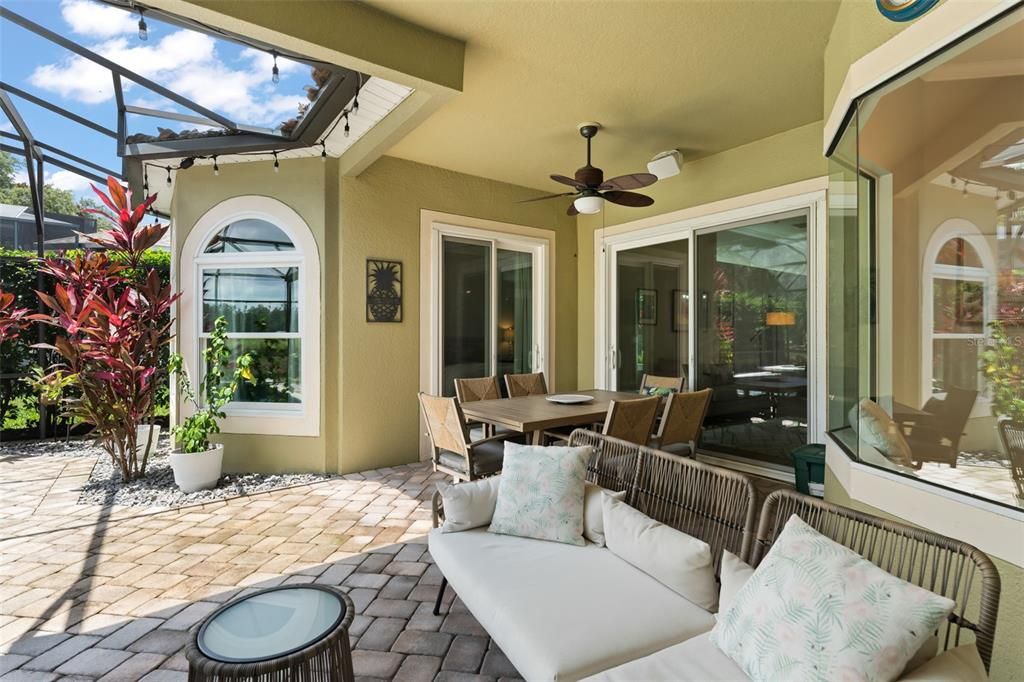 En Venta: $899,000 (5 camas, 3 baños, 3662 Pies cuadrados)