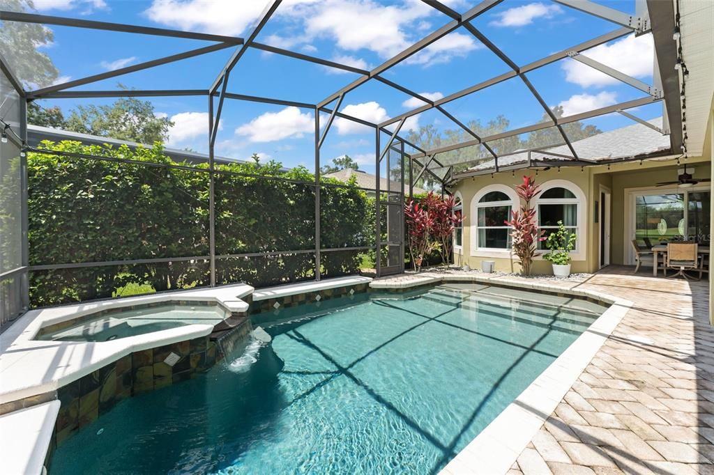 En Venta: $899,000 (5 camas, 3 baños, 3662 Pies cuadrados)