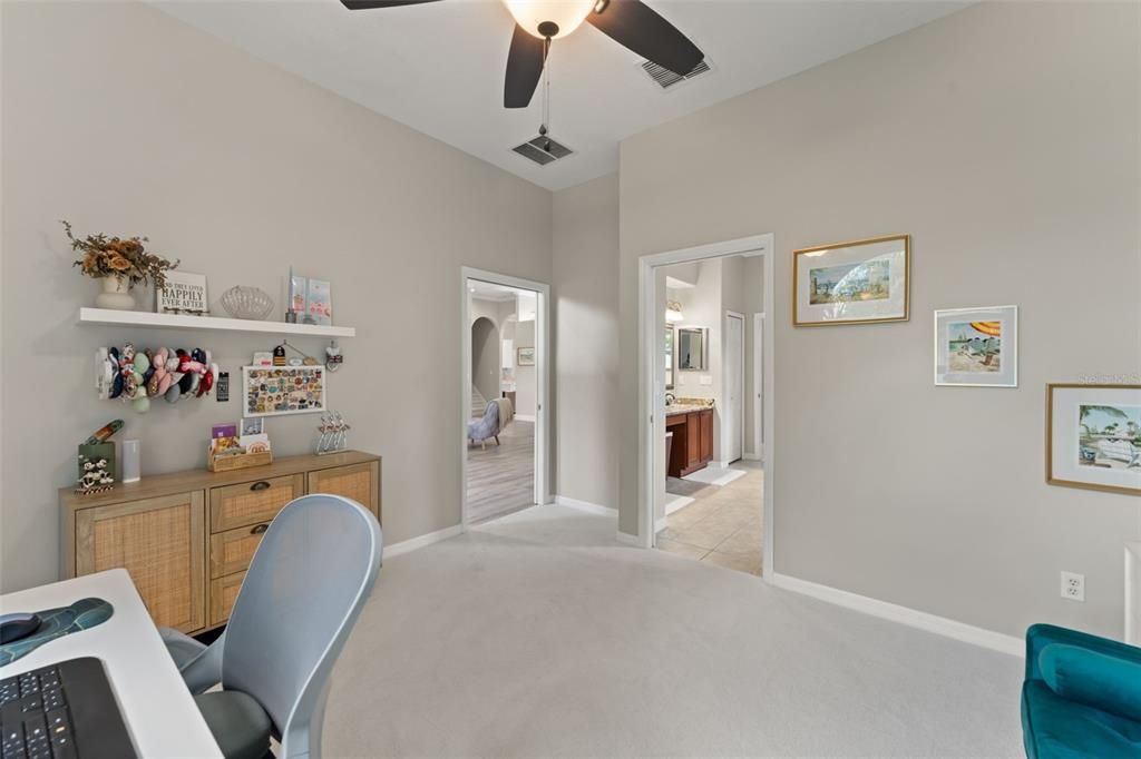 En Venta: $899,000 (5 camas, 3 baños, 3662 Pies cuadrados)