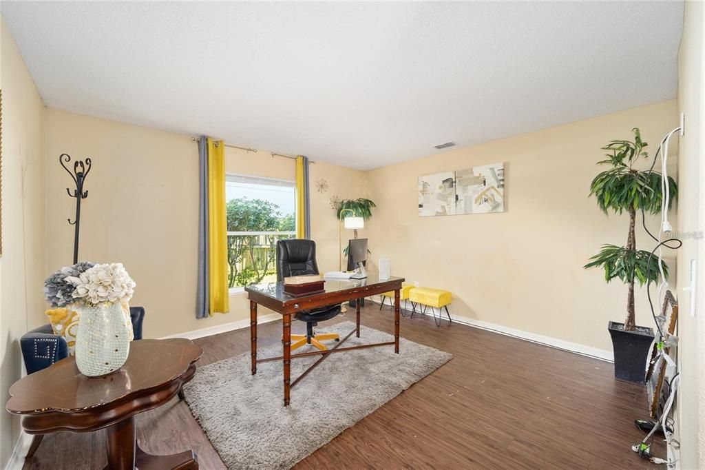 En Renta: $3,000 (4 camas, 2 baños, 2804 Pies cuadrados)