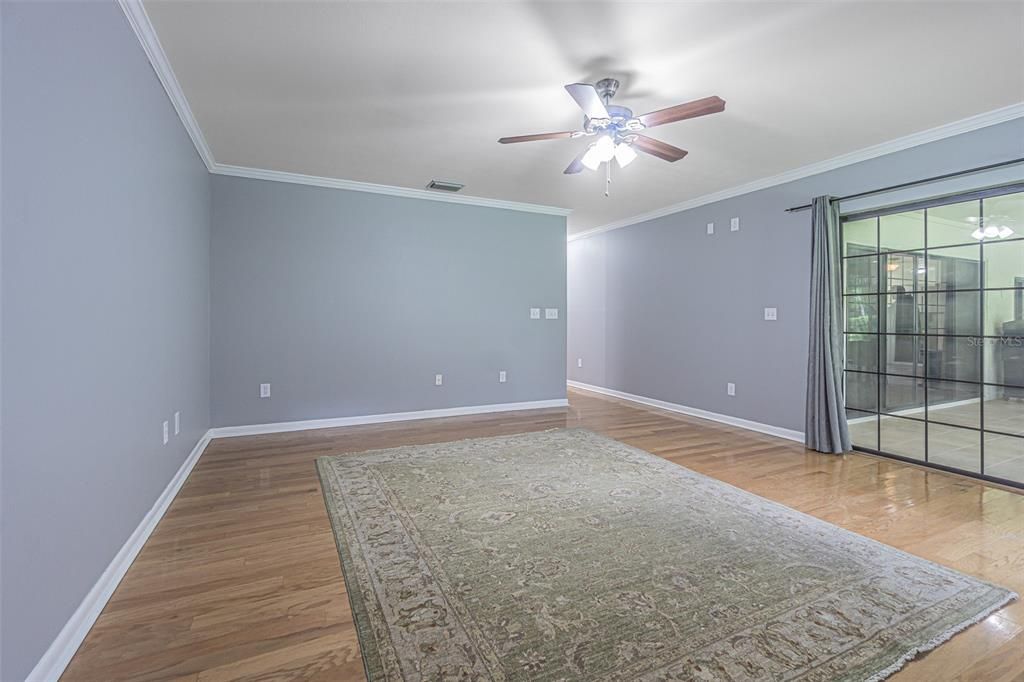 For Sale: $887,000 (4 beds, 2 baths, 3178 Square Feet)