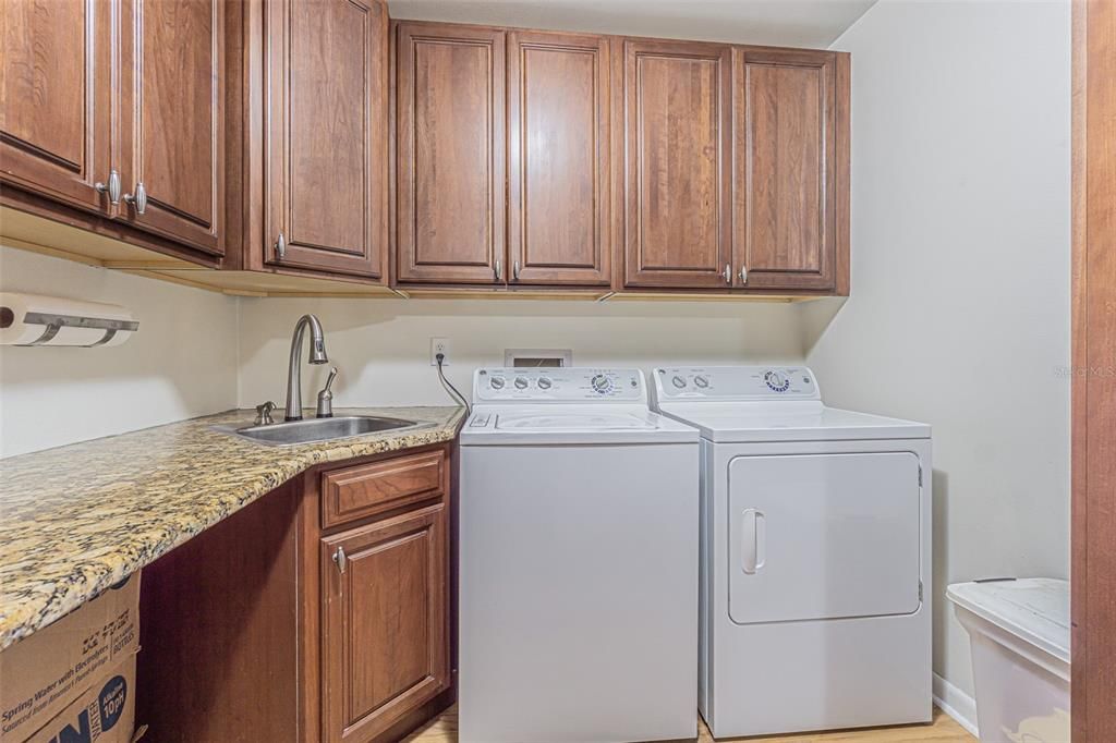 For Sale: $887,000 (4 beds, 2 baths, 3178 Square Feet)