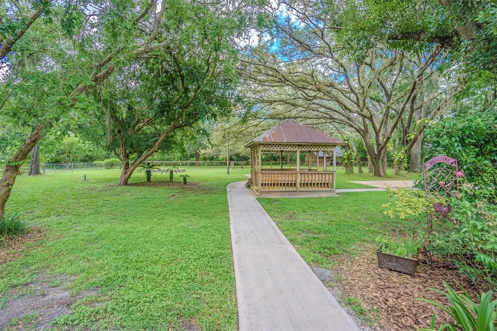 For Sale: $887,000 (4 beds, 2 baths, 3178 Square Feet)