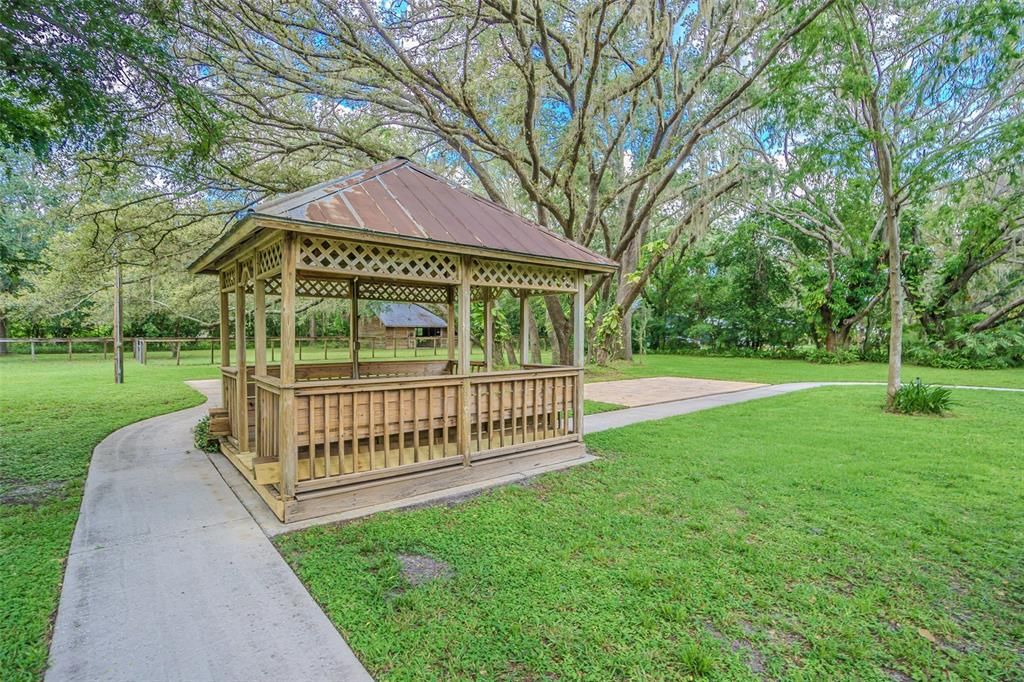 For Sale: $887,000 (4 beds, 2 baths, 3178 Square Feet)