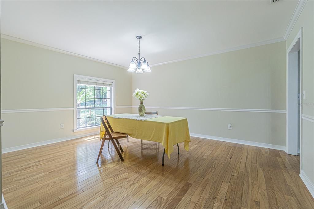 For Sale: $887,000 (4 beds, 2 baths, 3178 Square Feet)