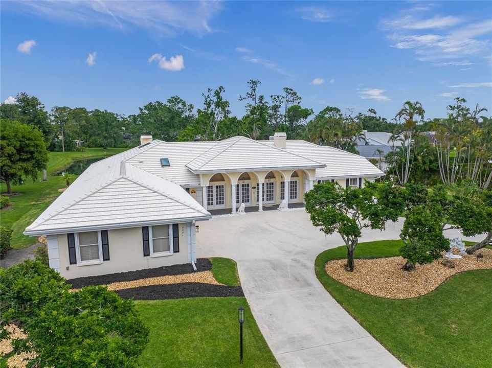 For Sale: $1,295,000 (5 beds, 3 baths, 3763 Square Feet)