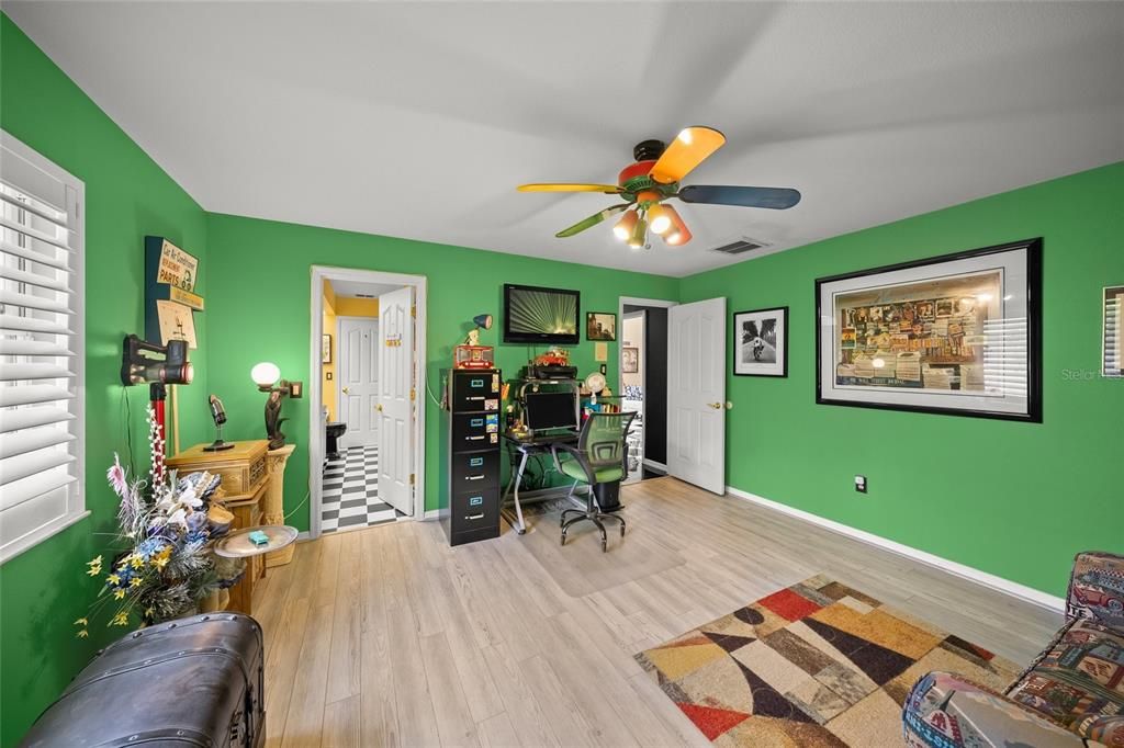 For Sale: $1,295,000 (5 beds, 3 baths, 3763 Square Feet)