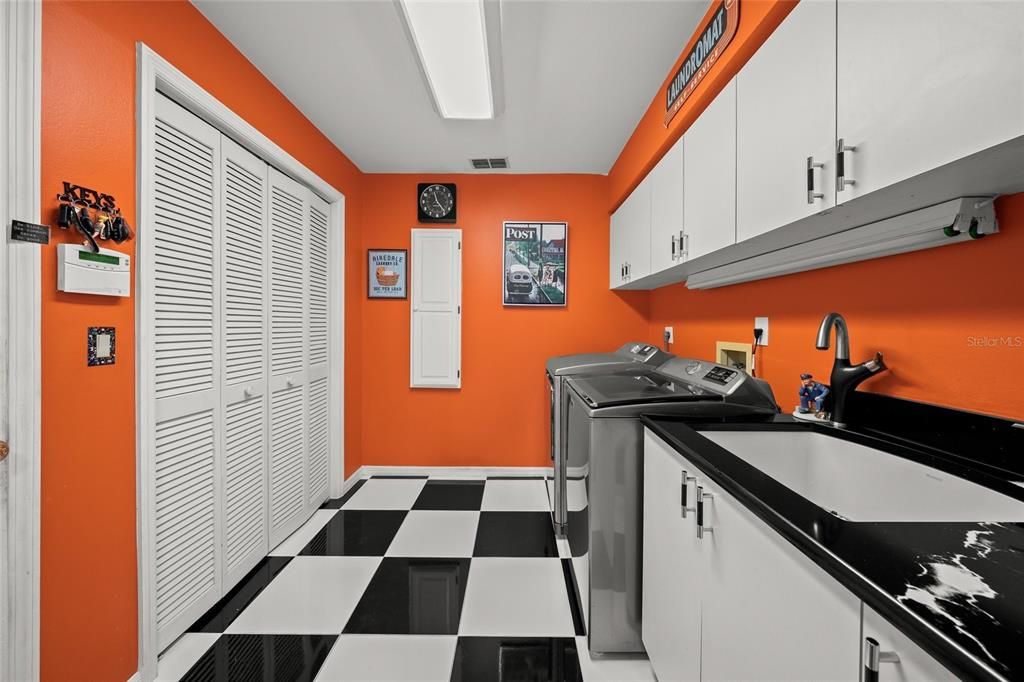 For Sale: $1,295,000 (5 beds, 3 baths, 3763 Square Feet)